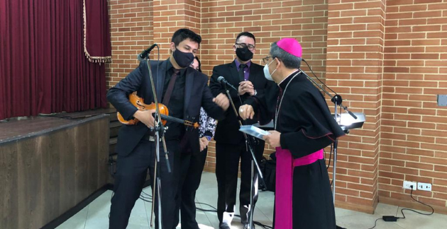 Encuentro con el arzobispo
