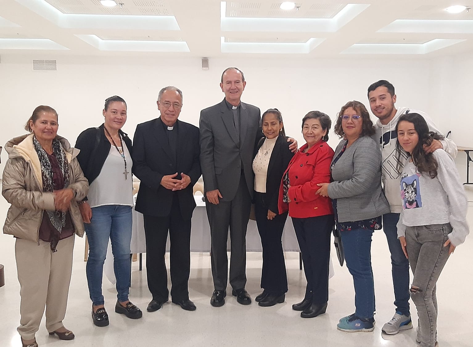 Encuentro de grupos Pastorales Arciprestazgo 1.5 de la Vicaría de la Inmaculada Concepción, en el marco de la visita pastoral del Monseñor Darío Álvarez Botero, Vicario Episcopal Territorial.