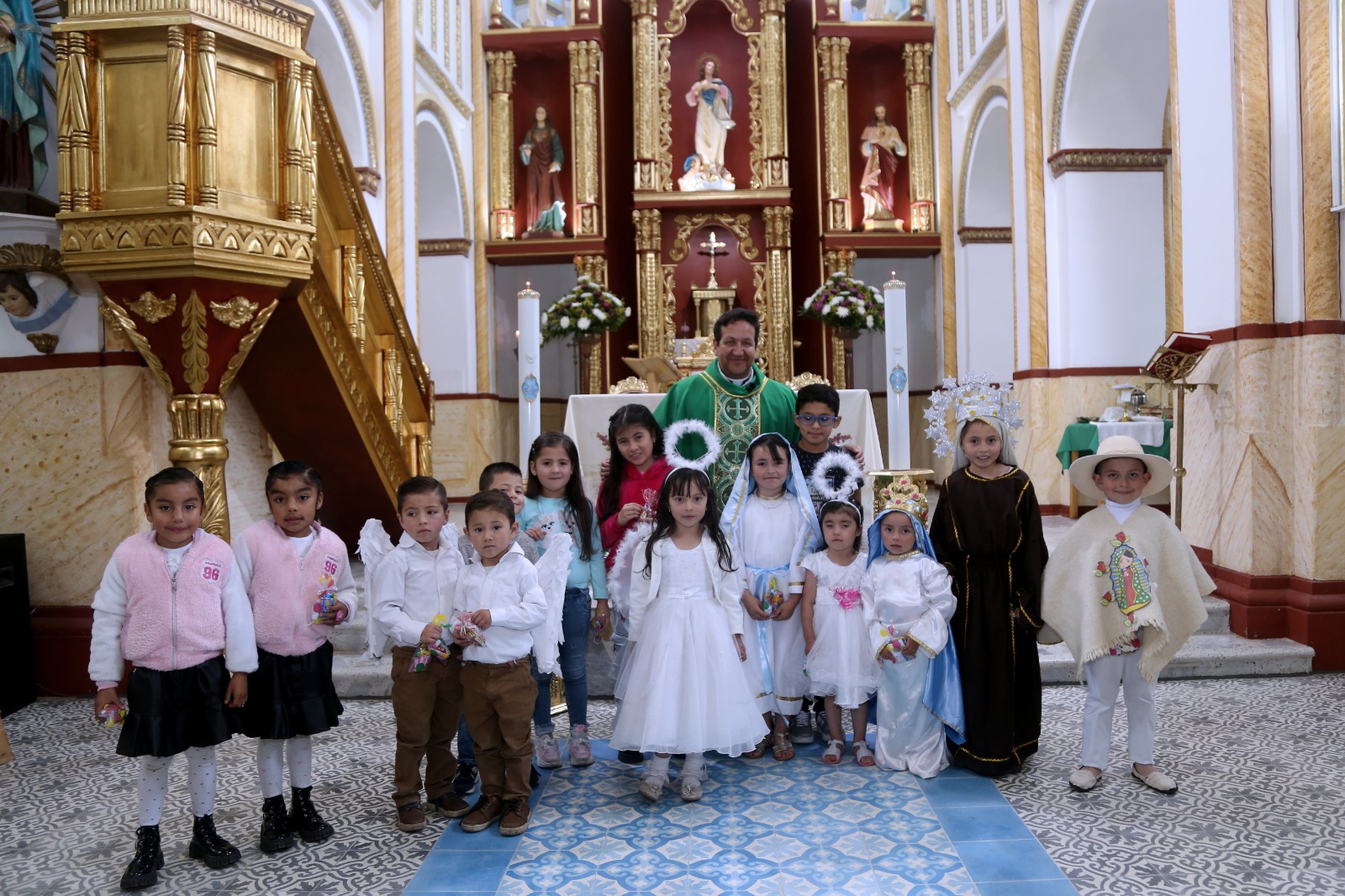 CELEBRACIÓN DE LA EUCARISTIA CON LOS NIÑOS