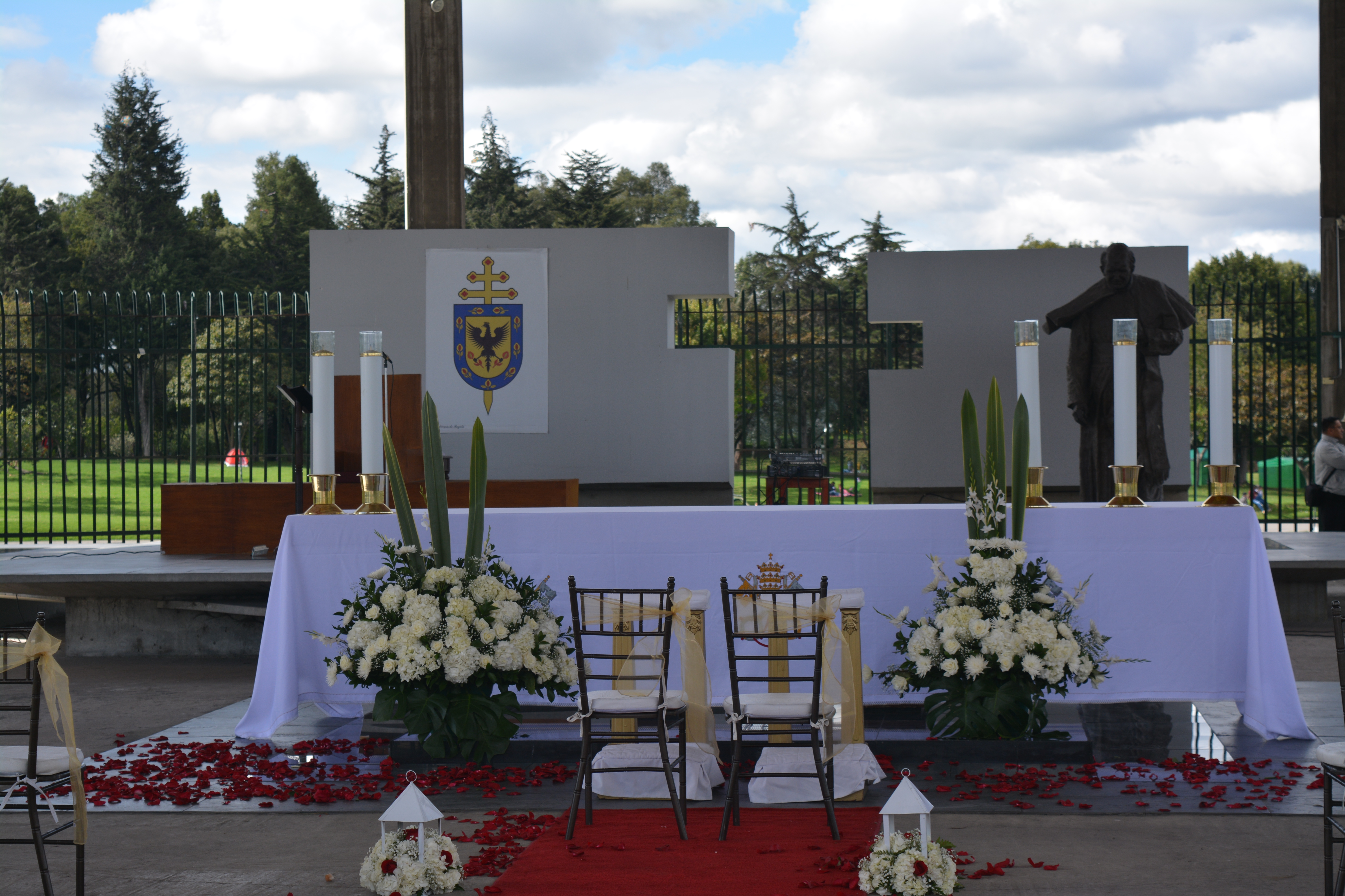 https://arquimedia.s3.amazonaws.com/229/matrimonios-templete-eucaristico/dsc-0048jpg.JPG