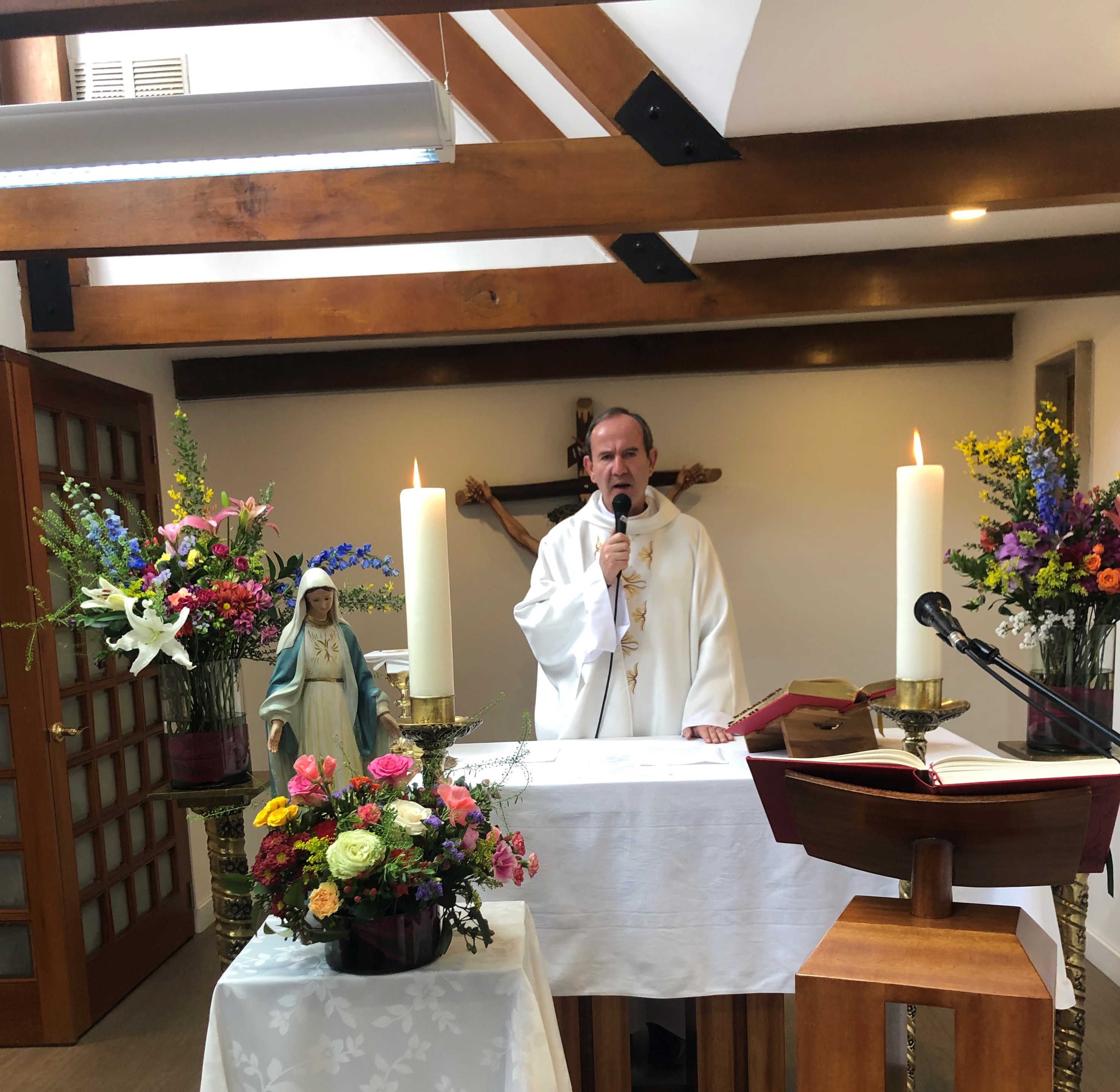 https://arquimedia.s3.amazonaws.com/264/publicaciones/misainmaculada-jun-7-5jpg.jpg