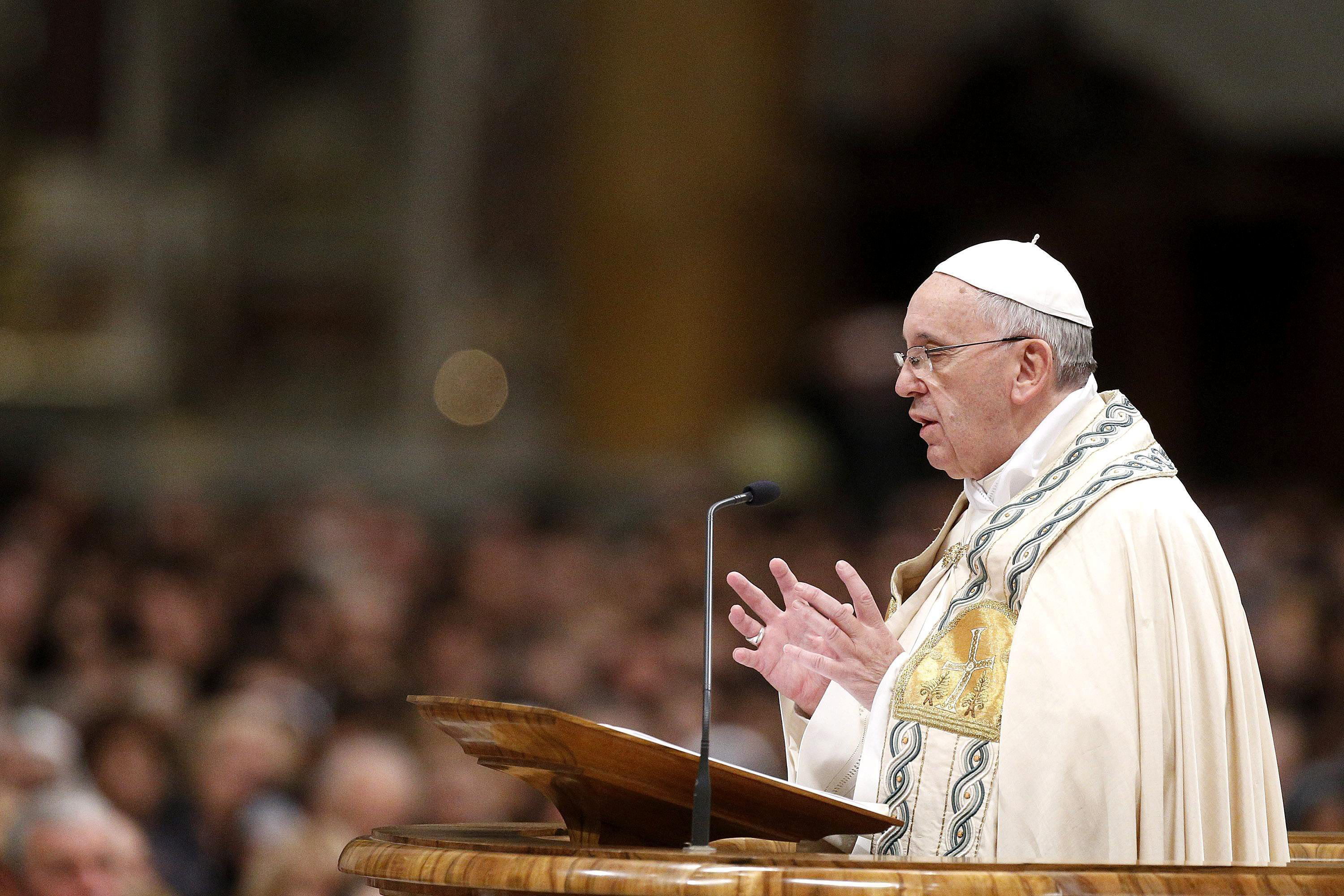 https://arquimedia.s3.amazonaws.com/27/sacerdotes/papa-francisco-01jpg.jpg