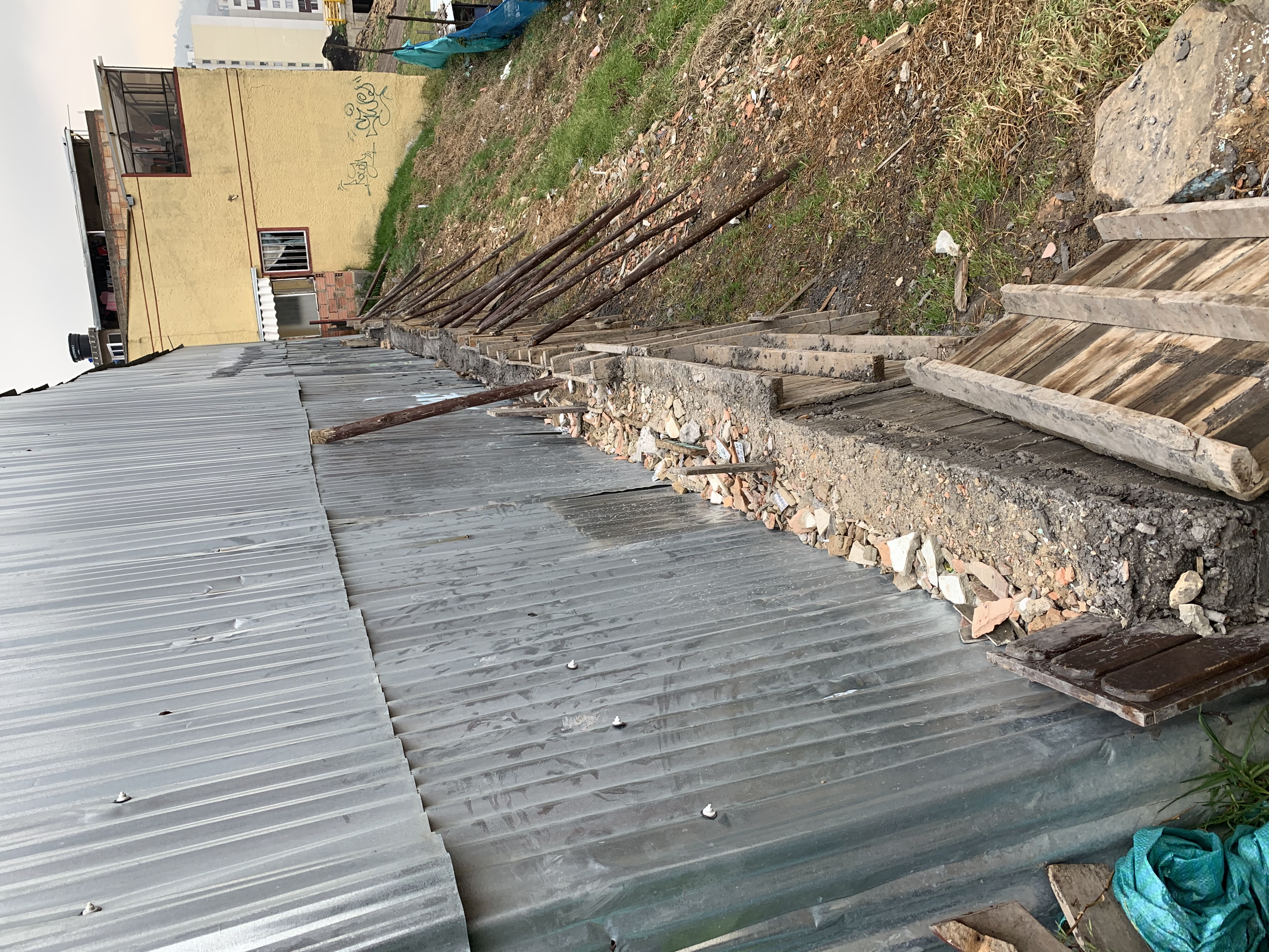 https://arquimedia.s3.amazonaws.com/62/construccion-de-la-parroquia/1-3jpg.JPG