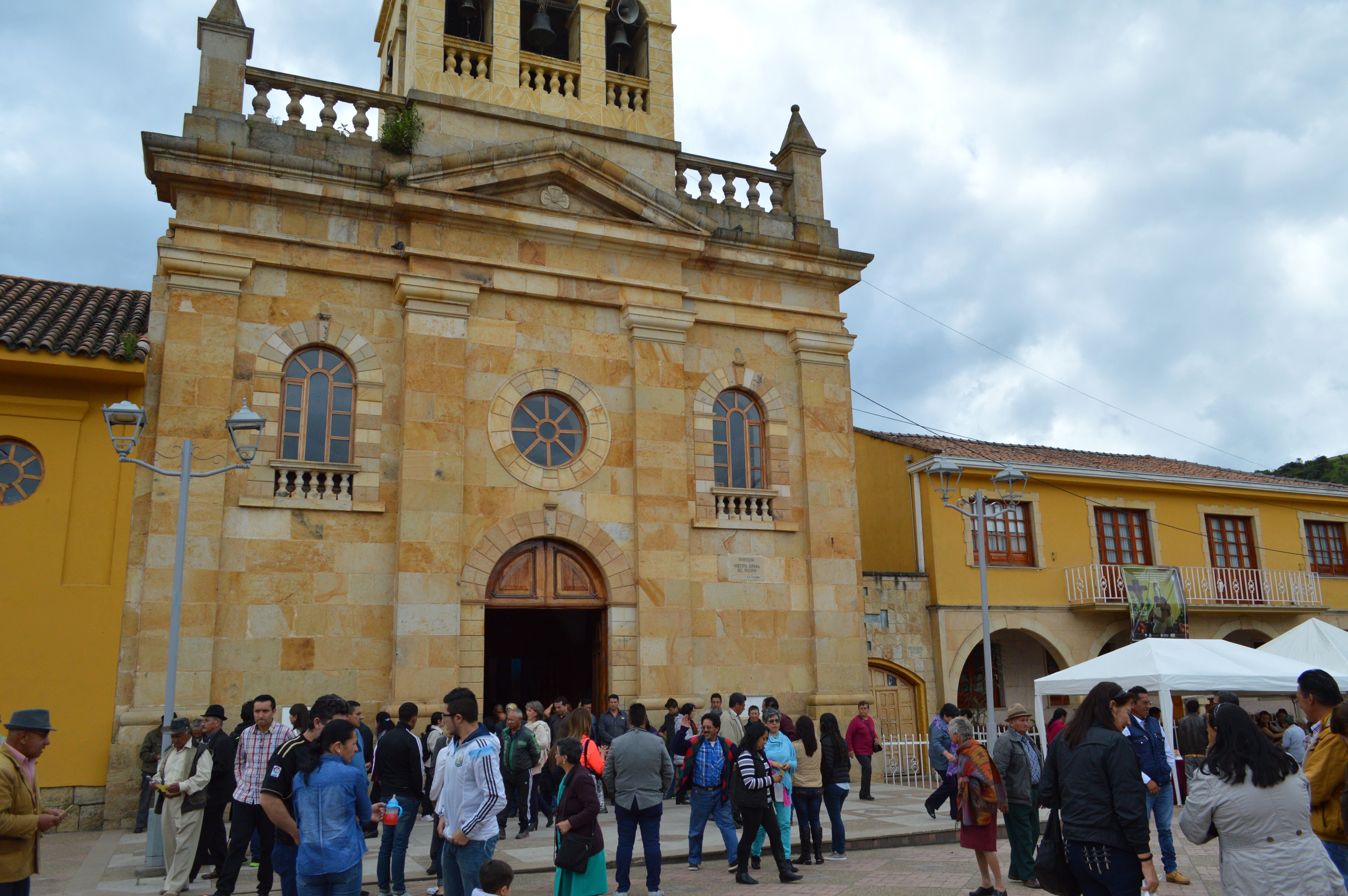 https://arquimedia.s3.amazonaws.com/273/imagenes-parroquia/dsc-0136jpg.JPG