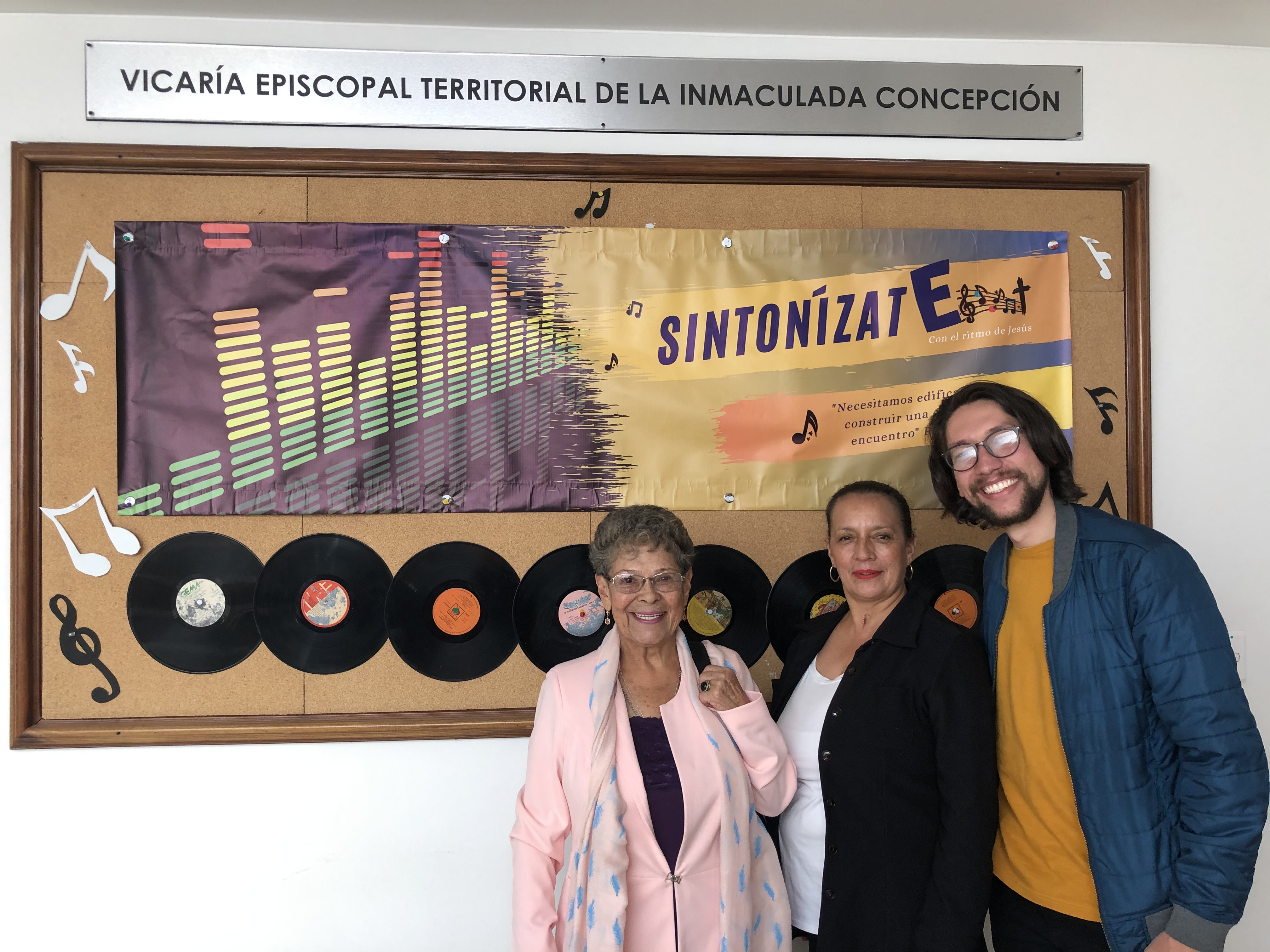 https://arquimedia.s3.amazonaws.com/19/servicios/sinton-1jpg.JPG