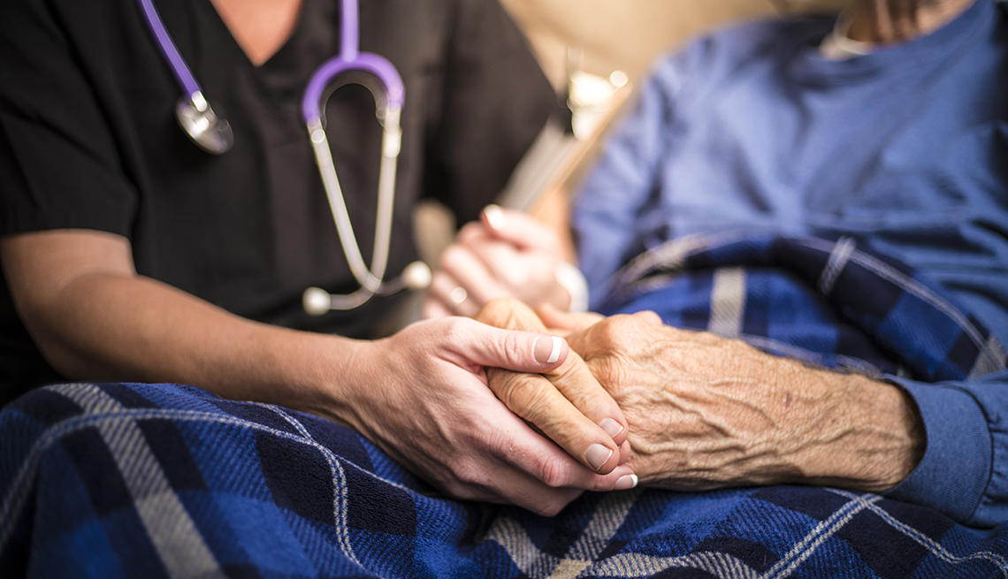 https://arquimedia.s3.amazonaws.com/375/confirmaciones/1140x655-hospice-care-hands-espimgcacherevc9aac8b95f6e63a0156465c289ffac16jpg.jpg
