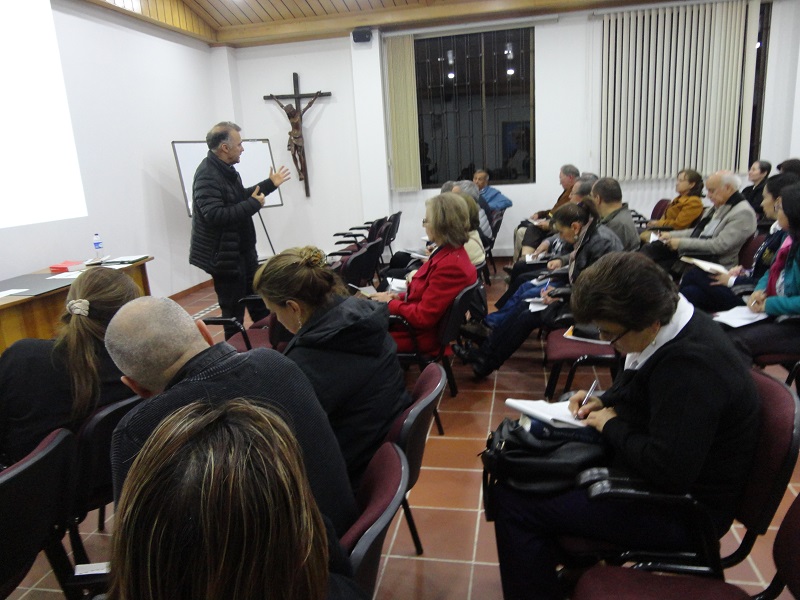https://arquimedia.s3.amazonaws.com/3/dialogos-pastorales/dsc09456jpg.JPG