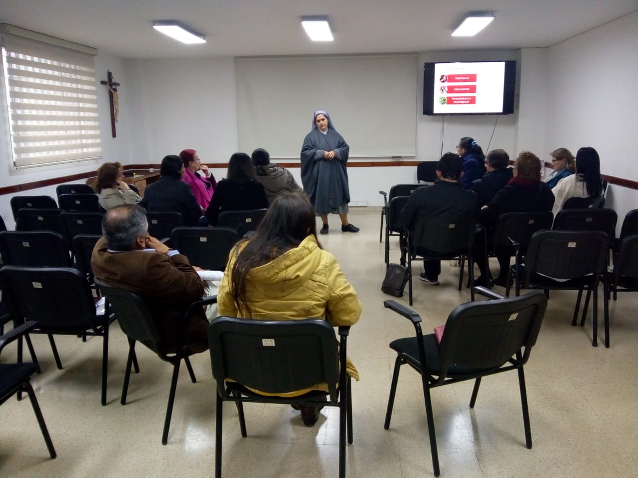https://arquimedia.s3.amazonaws.com/19/servicios/monja-1.jpeg