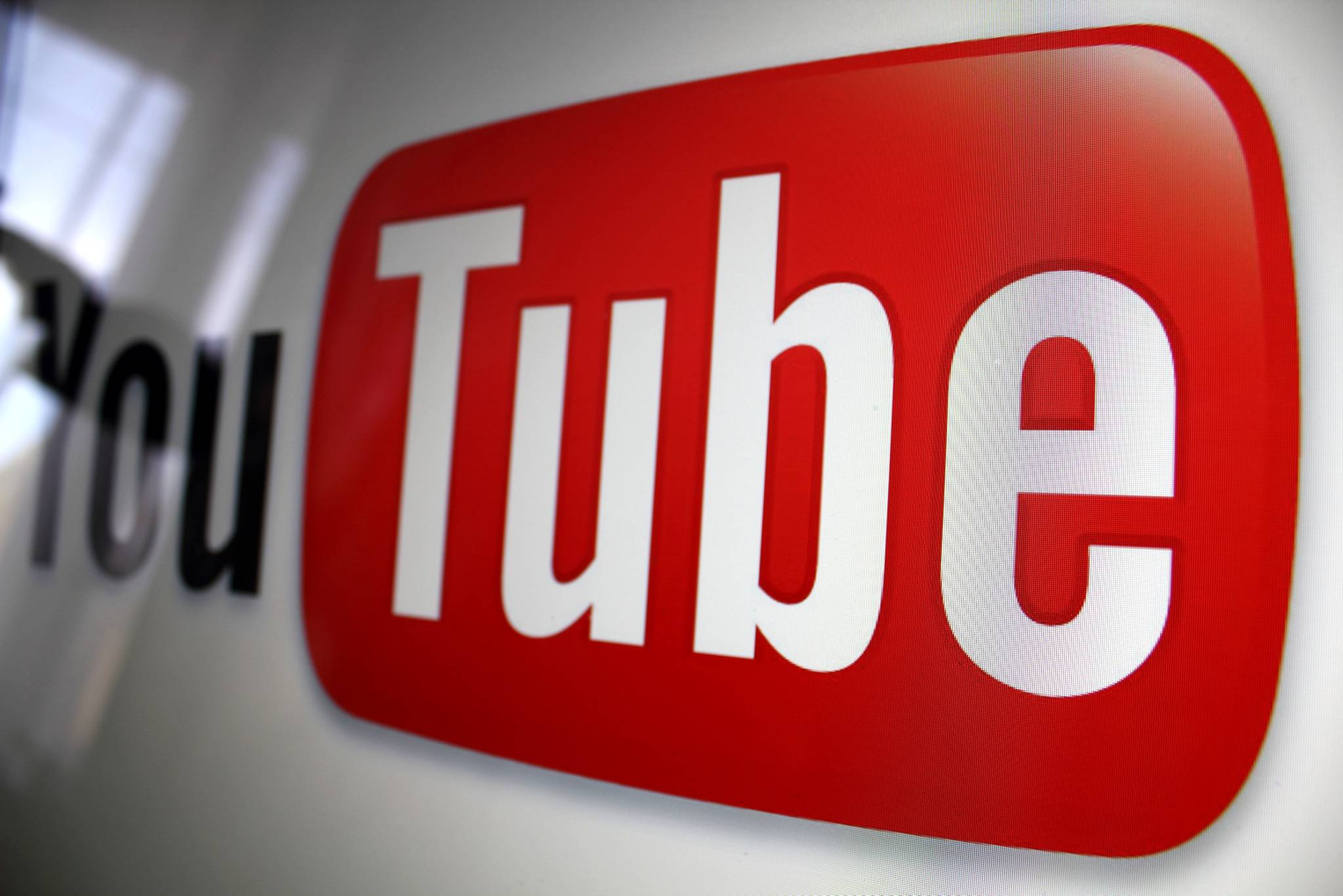 https://arquimedia.s3.amazonaws.com/1/doris/youtuberjpg.jpg