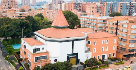 Vista aérea Parroquia Santa María del Camino