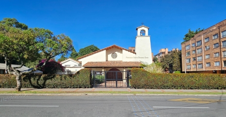 Fachada Parroquia Santo Domingo Savio